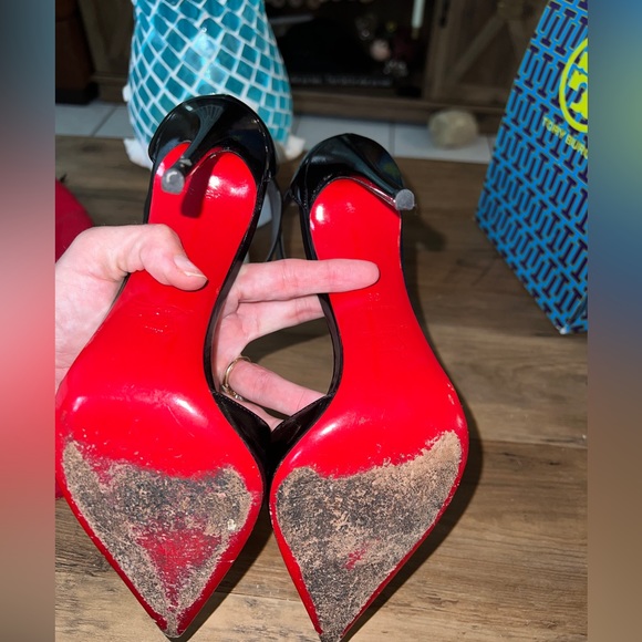 Harler strap pumps by Christian Louboutin - Picture 6 of 9